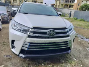 Toyota Highlander XLE AWD SUV 2015