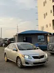 Toyota Corolla LE Sedan 2010 - 2