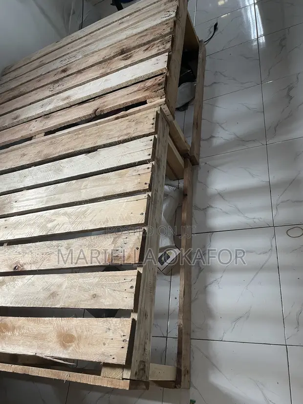 Customized Wooden Bed Pallets (4.5x6 ft) - 1