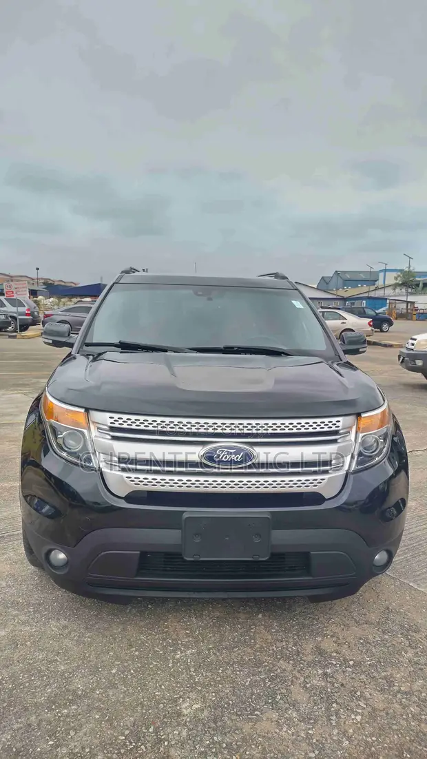 2014 Ford Explorer XLT SUV - 1