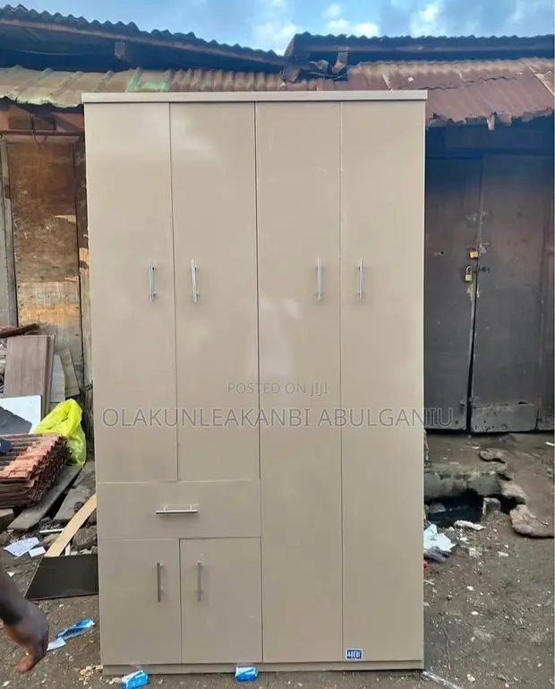 4ft x 7ft Wardrobe - Glossy Finish - 1