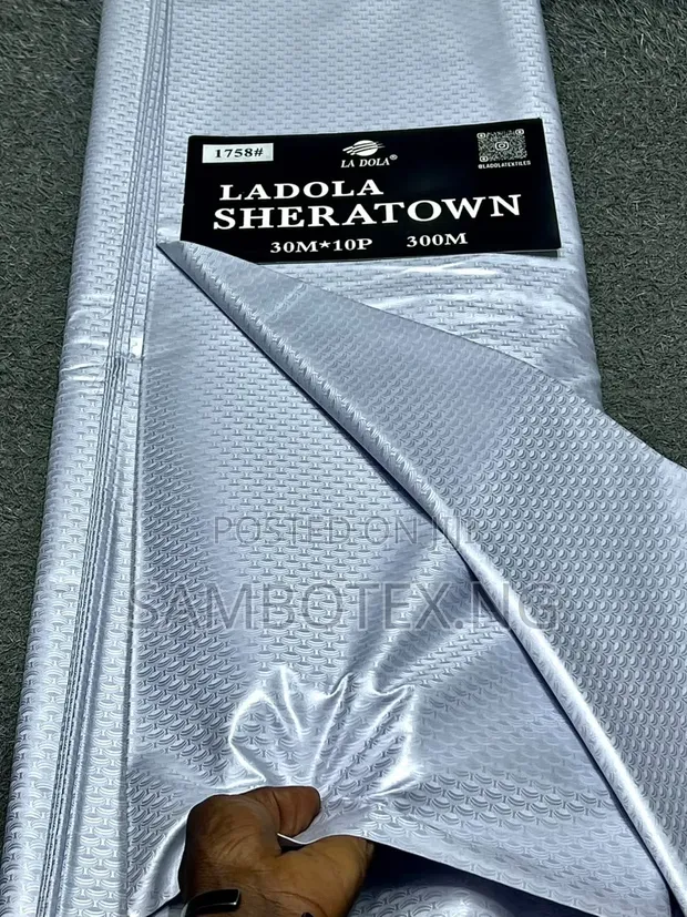 Ace Couture La Sheraton Zallaƙƙiyar Zare - 1