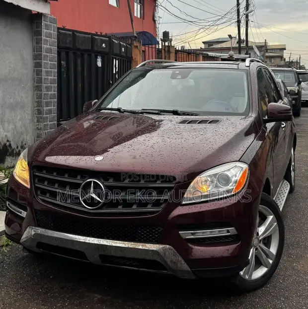 Mercedes-Benz M Class ML 350 4Matic 2013 Red - 1