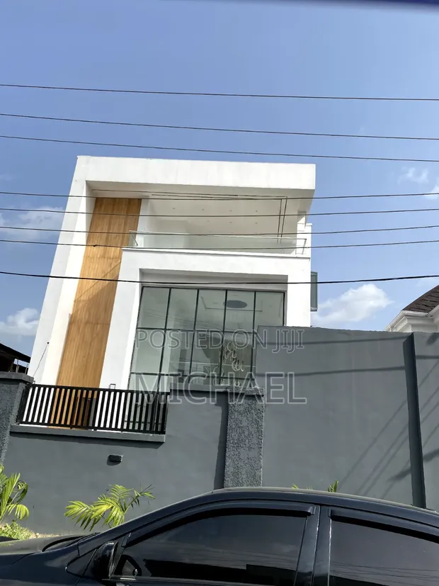Newly Built 5-Bedroom Duplex with BQ in Osapa London - 1