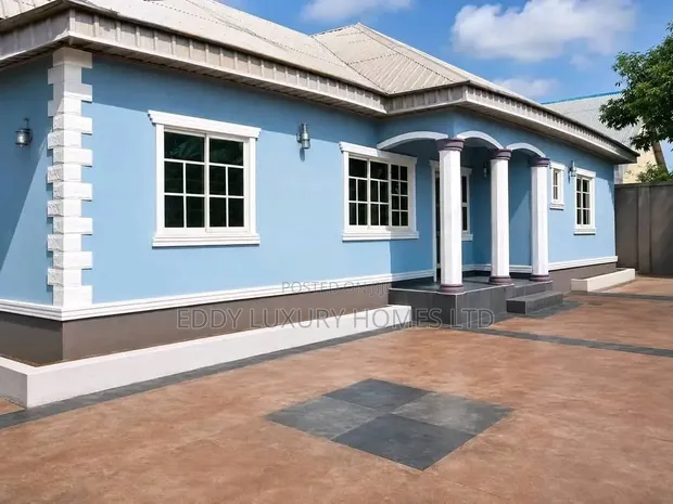 4-Bedroom Bungalow in Redeem Estate, Uyo for Sale - 1