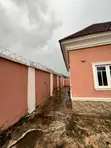 3 Bedroom Bungalow Mai Zaman Kanta a Kubwa Don Siyawa - 2