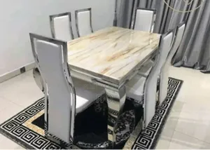 Home Interiors 6 Seater Marble Dining Table