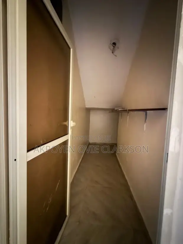 4-Bedroom Townhouse da BQ don Sawa a Wuye - 1