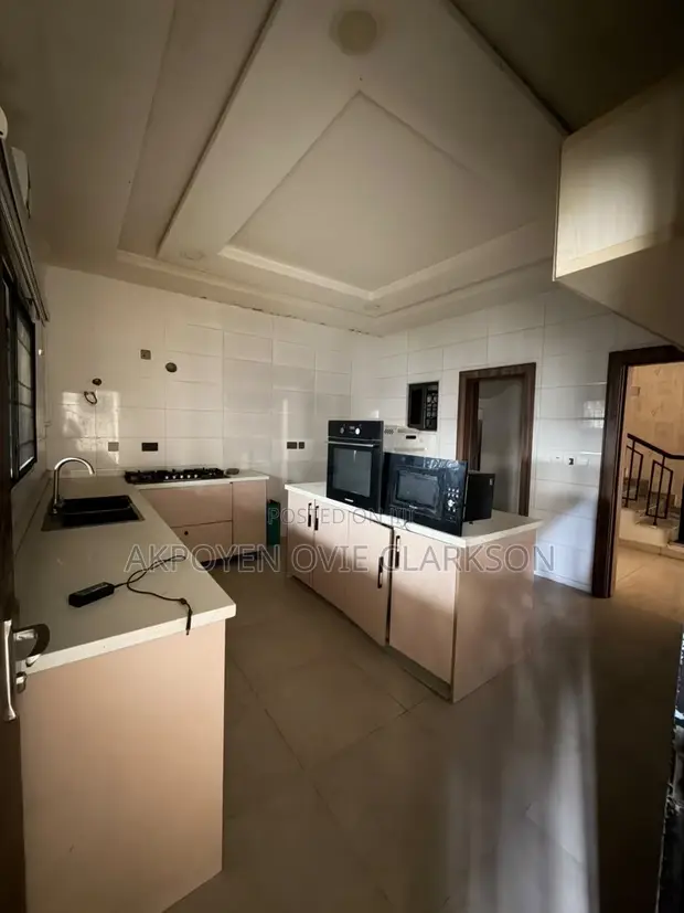 4 Bedroom Duplex with BQ for Rent in Gwarinpa, Abuja - 1