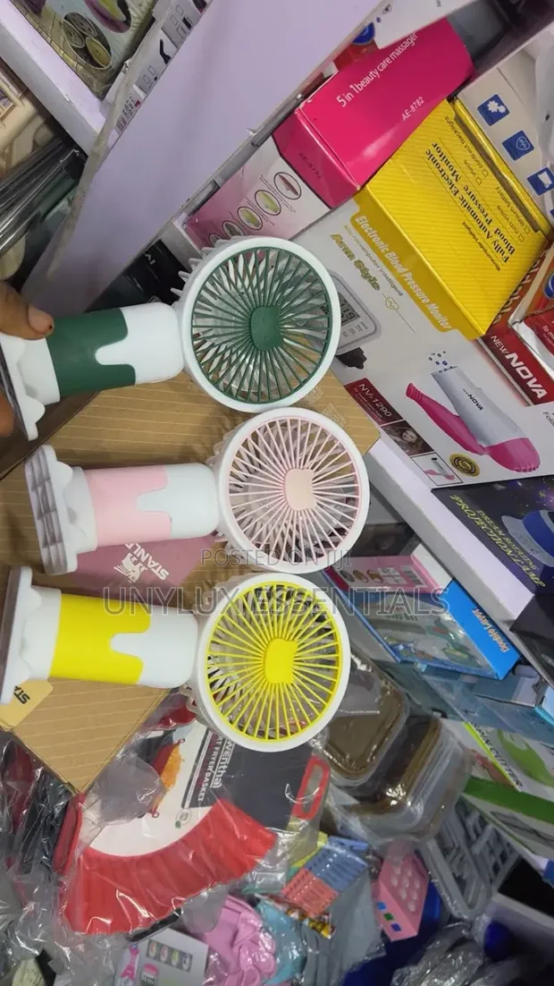 4walls Rechargeable Mini Fan - 1