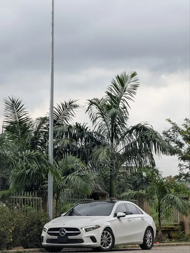 Mercedes-Benz A 220 4MATIC 2022 White - 1