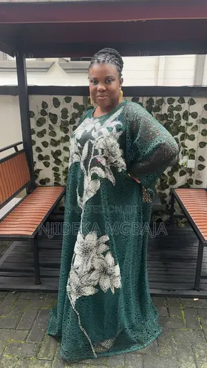 RTWbyJide Stunning Green Lace Maxi Dress with Floral Appliqué