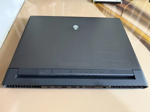 Alienware M16 R1 Laptop: 32GB RAM, Intel Core i9, RTX 4080, 1TB SSD - 1