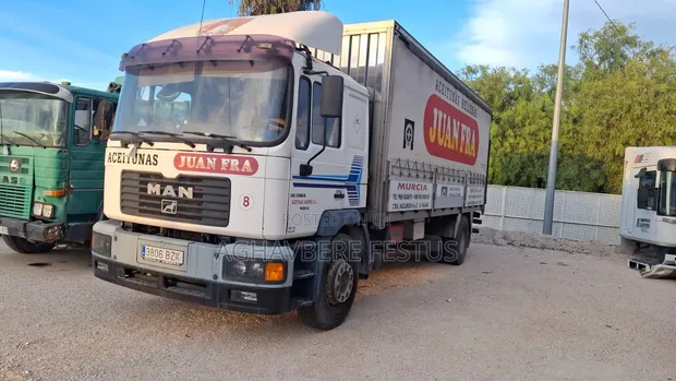 MAN TGA 18.242 Rigid Truck (2002) - 1