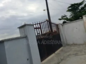 2 Bedroom Flat for Rent in Morekti Estate, Igbogbo