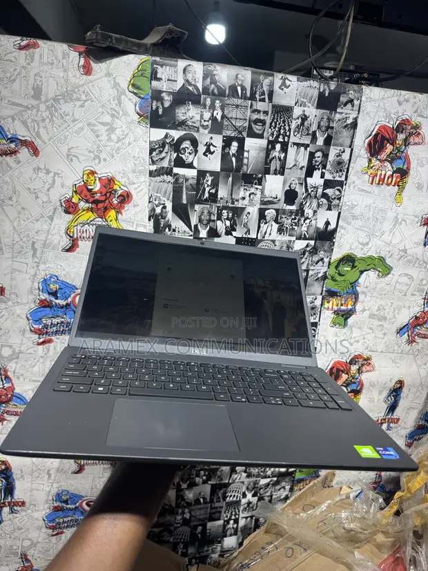 Dell Latitude 3520 Laptop - Core i7, 16GB RAM, 256GB SSD - 1