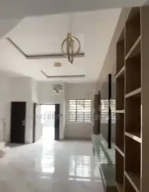 Furnished 2-Bedroom Duplex a Cikin Estate Mai Alatu, Sangotedo