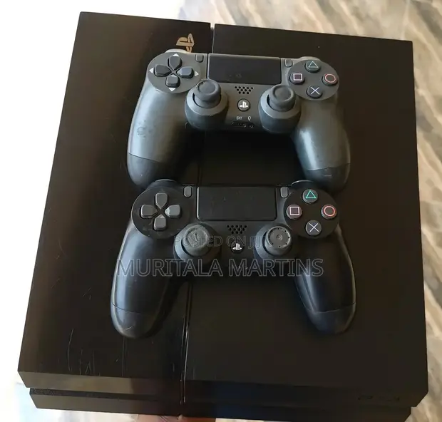 PS4 Console with 2 Controllers and 12 Games (Low Version) - 1