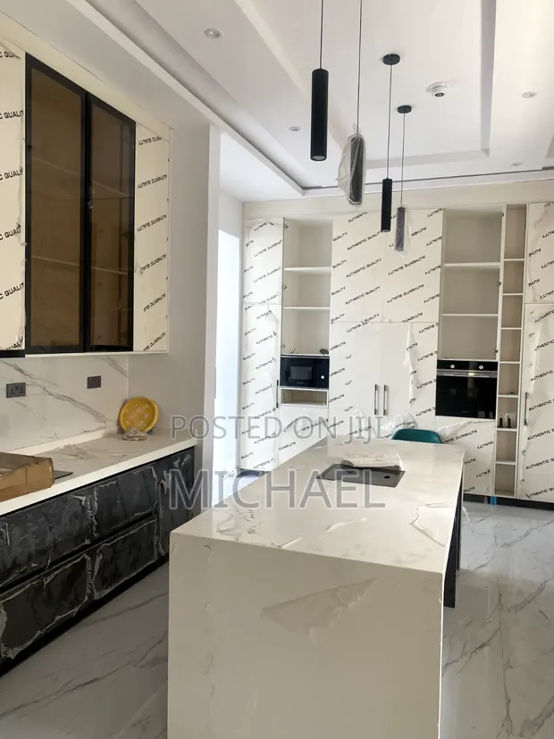 5 Bedroom Duplex da BQ a Gbagada Estate don Sawa - 1