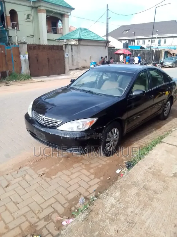 Toyota Camry 2004 Blue - 1
