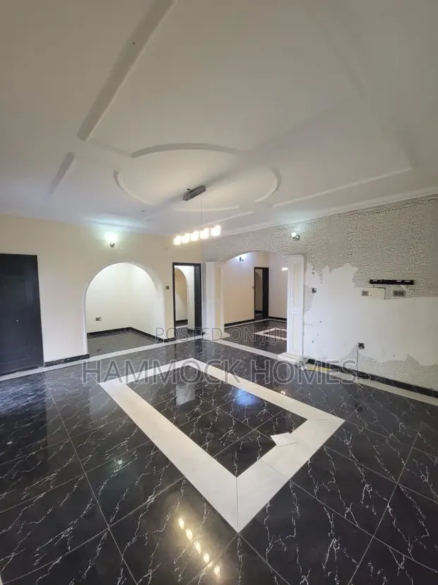 5-Bedroom Duplex for Rent in Bera Estate, Akobo - 1