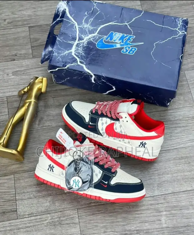 Nike Dunk Low & Air Jordan 1 Sneakers - 1