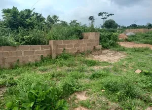 Filin 2600sqm Mai Fuskantar Hanyar Lekki-Epe