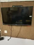 Samsung 32-inch Non-Smart TV - 1