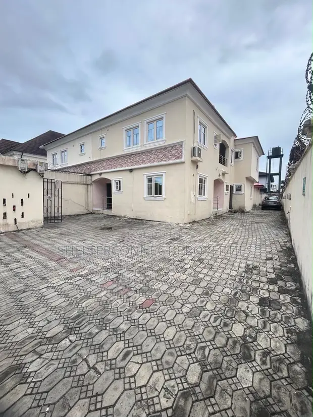 3 Bedroom Apartment for Rent in Lekki Phase 1 - 1