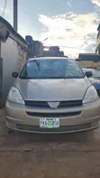 Toyota Sienna Bus for Hire - 1