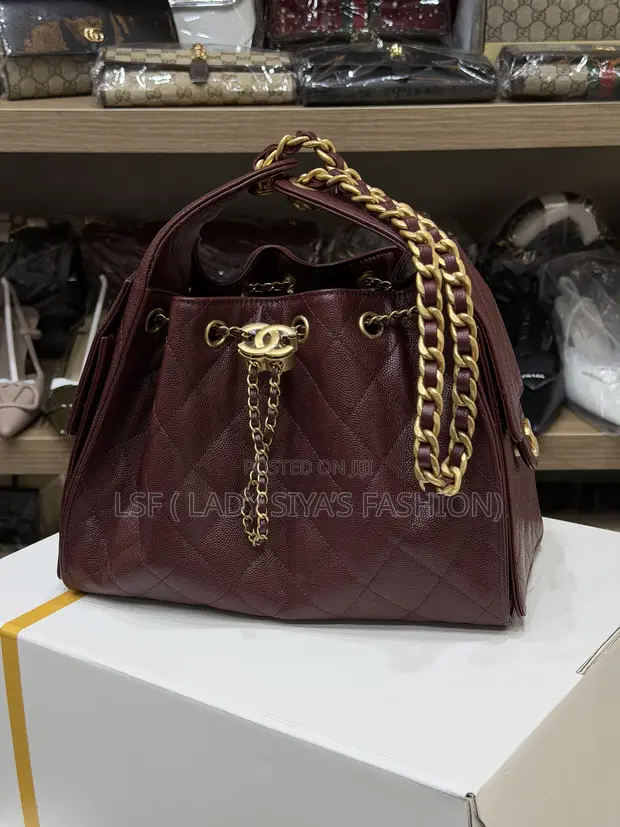 Luxury Chanel Handbag - Brand New - 1