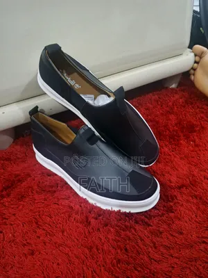 Ede's Collection: Designer & Unbranded Footwear