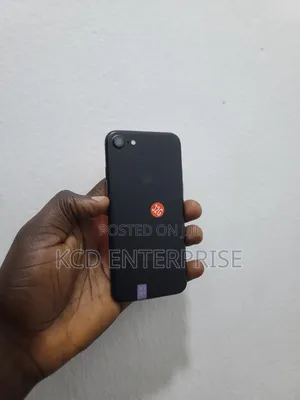 Apple iPhone 7 32GB Baki (Amfani da aka yi a UK)