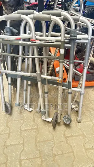 Tokunbo Medical Aide Walker da Tayoyi