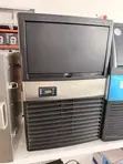 Hobart Ice Cube Maker (32 Cubes) - 1