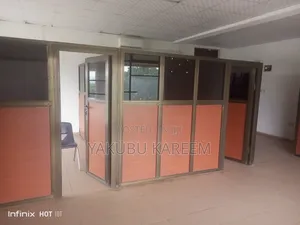 Ofishin Wuse Zone 1, 60 sqm don Rinjin