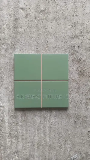 Kwalin Bango da Lantana na Spain (30x30cm Porcelain)