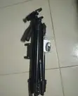Tripod Wayar Hannu Mai Girman Inci 51 Tare da Remote - 1