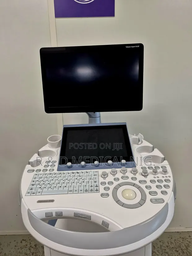 GE Voluson E8 4D Ultrasound Machine - 1