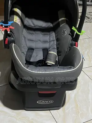 Graco Infant Car Seat - Foreign Used