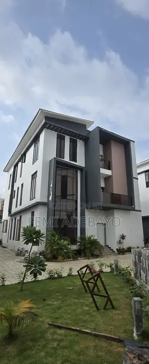 Newly Built 6 Bedroom Terrace Duplex, Mabushi