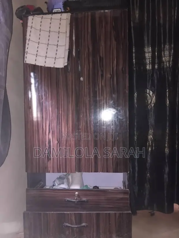 Wardrobe na Kayi da Leda 2 - 1