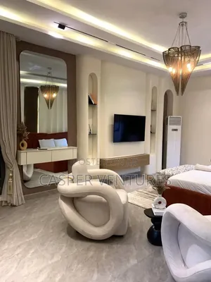 Kyakkyawan 4-Bedroom Duplex tare da Pool & Gym a Lekki
