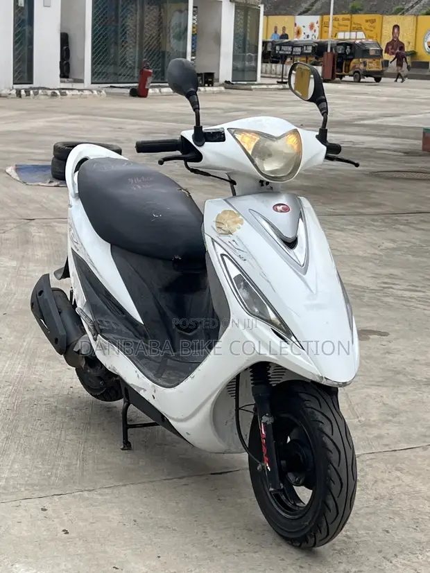 Kymco Scooter 2021 - 1