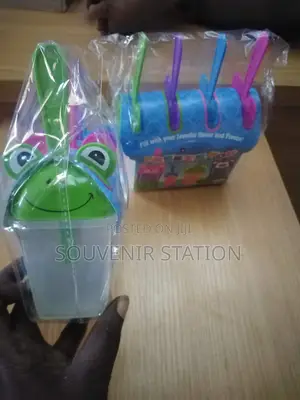 4-Slot Popsicle Molds with 10 Extra Sticks