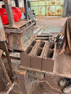 ST4 Hydraulic Block Making Machine