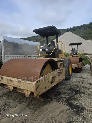 Caterpillar GS533E Road Roller (Foreign Used)