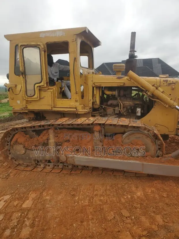 Caterpillar D6 Bulldozer - 1