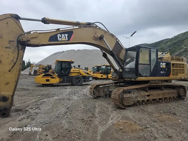 Caterpillar 349D2L Excavator - 1