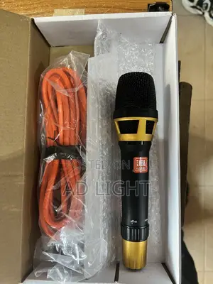 JBL Wired Microphone